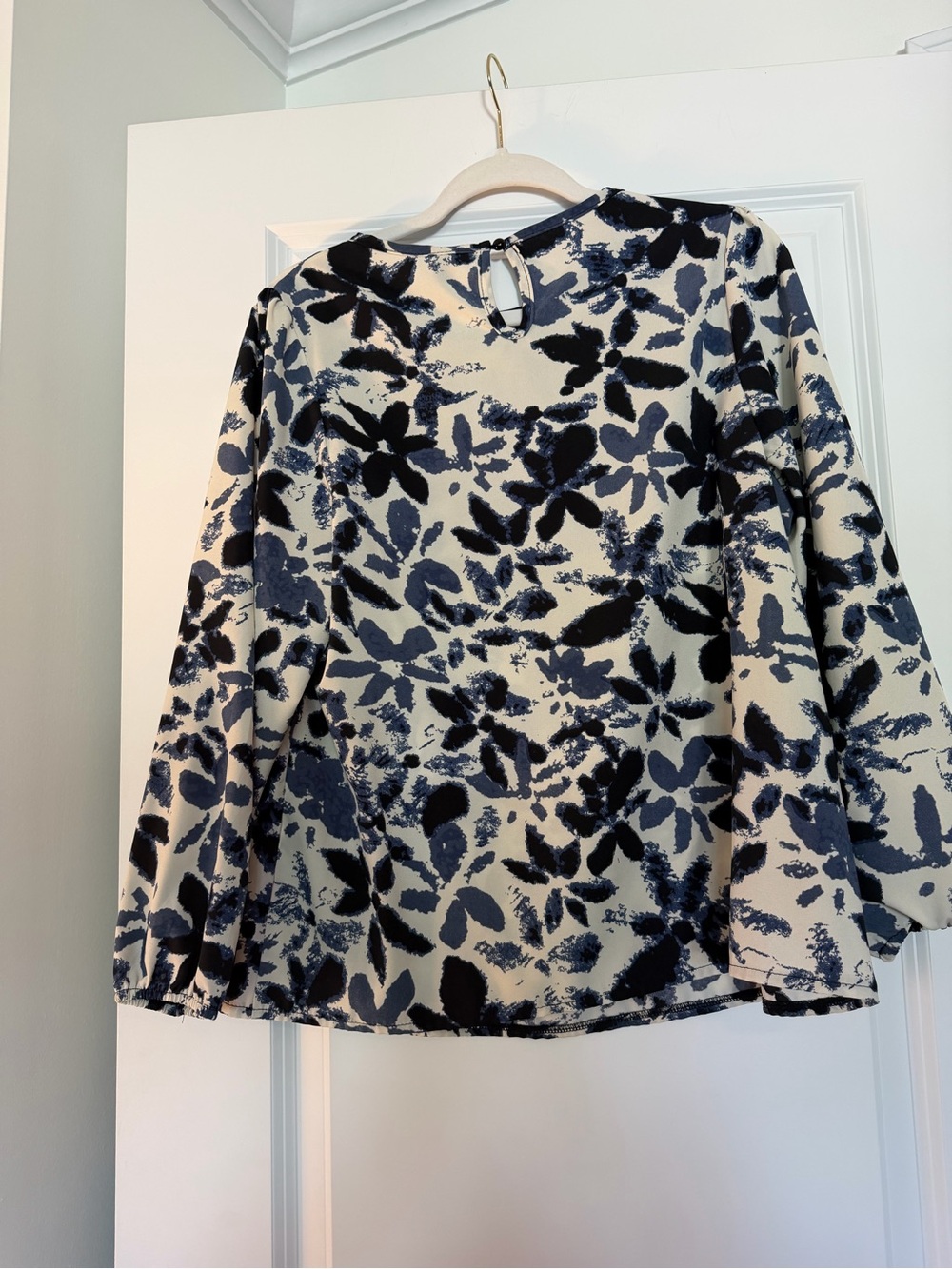 SHEIN Navy and Cream Floral Long-Sleeve Blouse - Picture 3 of 3